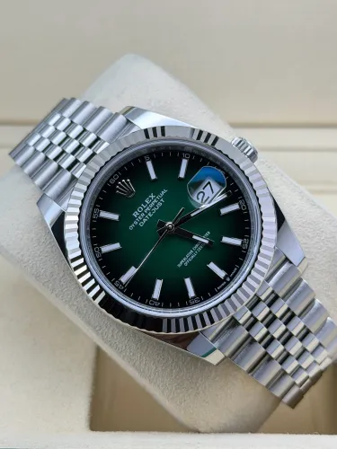 Rolex Datejust 126334 41mm Ombre Green Dial Jubilee 2026