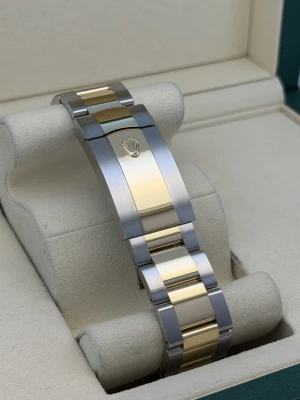 Rolex Sky-Dweller 326933 42mm Champagne Dial 2019
