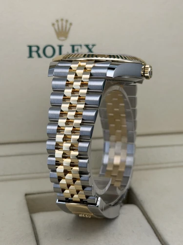 Rolex Datejust 126333 41mm Olive Roman Dial 2026
