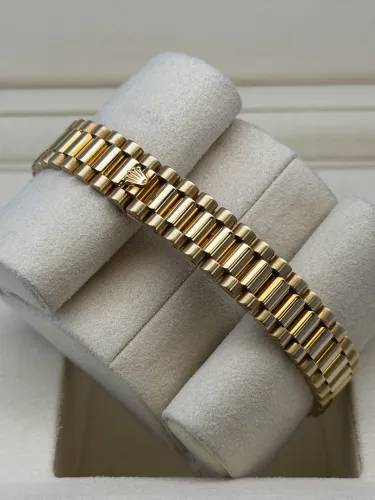 Rolex Ladies Datejust 69178 26mm Champagne Diamond Dial 1999